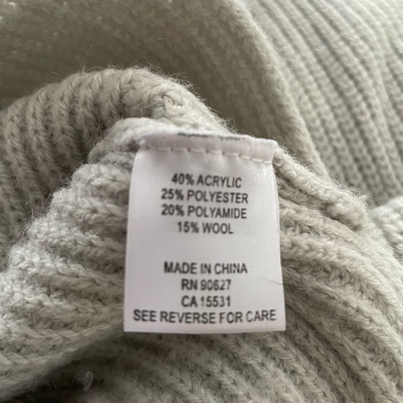 Cowel neck sweater - Picture 3 of 3